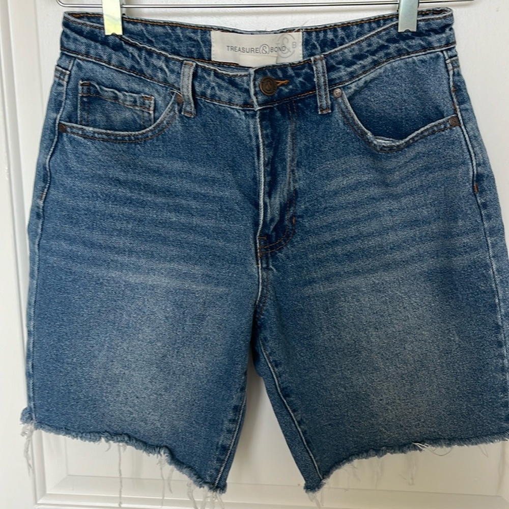 Denim shorts from Treasure & Bond, used, size 8
